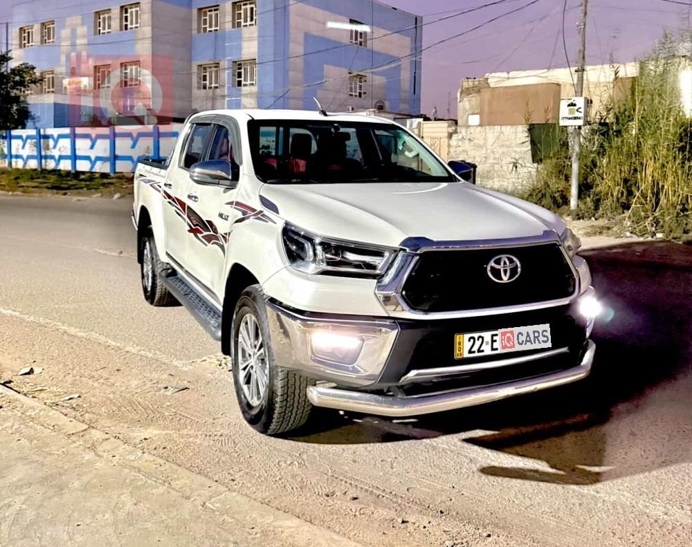 تويوتا هايلوكس